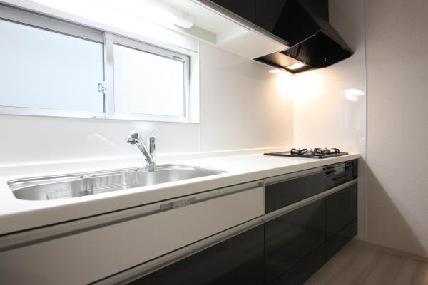 Same specifications photo (kitchen)