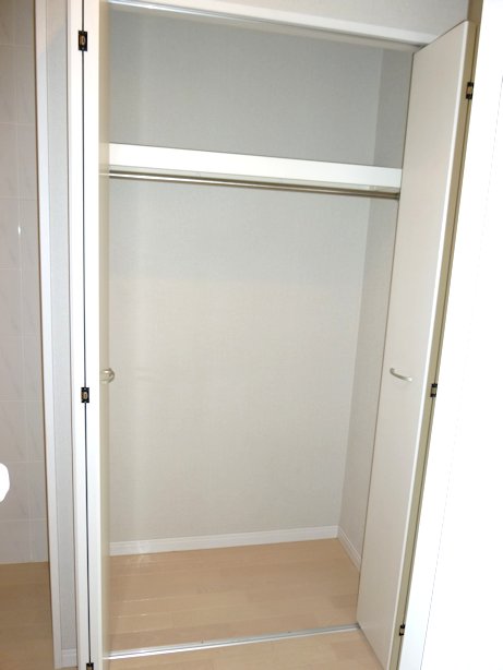 Receipt. Tall size of the closet you can store plenty