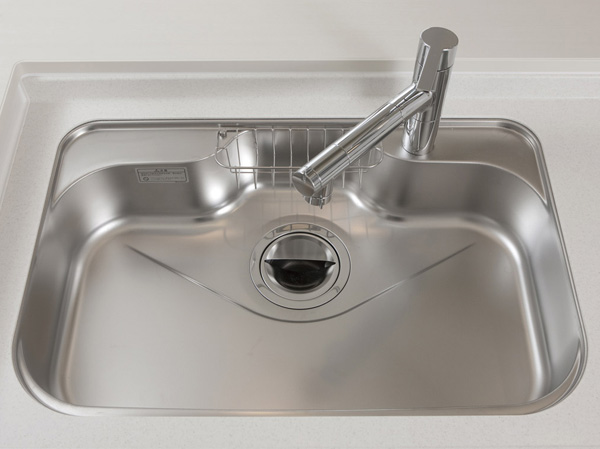 Kitchen.  [Built-in water purifier with mixing faucet / Low-noise wide sink] Integrated water purifier and single lever mixing faucet. You can use plenty of clean, delicious water. Also, Adopt a sink of low-noise specifications to reduce the running water sound. Excellent durability which has been subjected to luck hard embossing of scratches on the surface is wide sink.