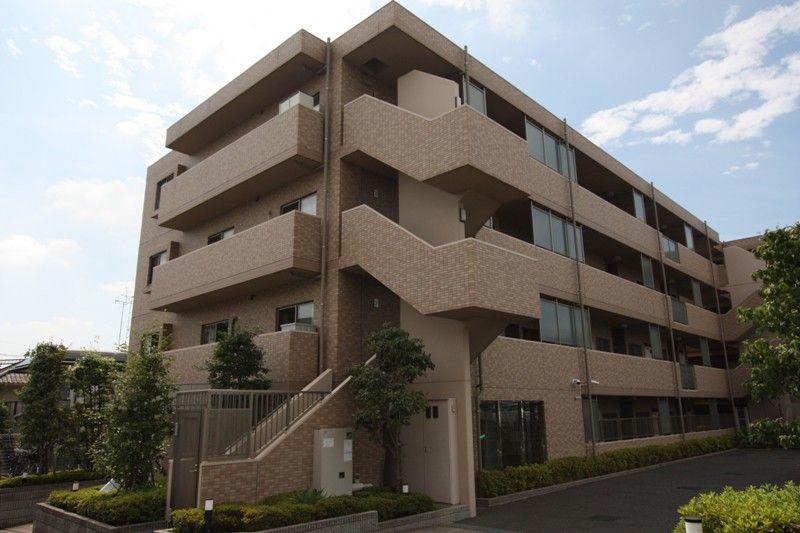 Local appearance photo. 2006 Built in Built shallow apartment.