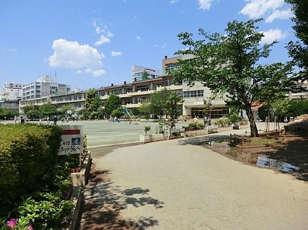 Primary school. 450m until the Saitama Municipal Omiya elementary school