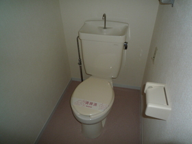 Toilet. Of course, bus ・ It is another toilet