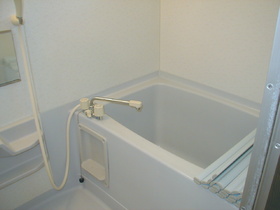 Bath. Possible reheating bus