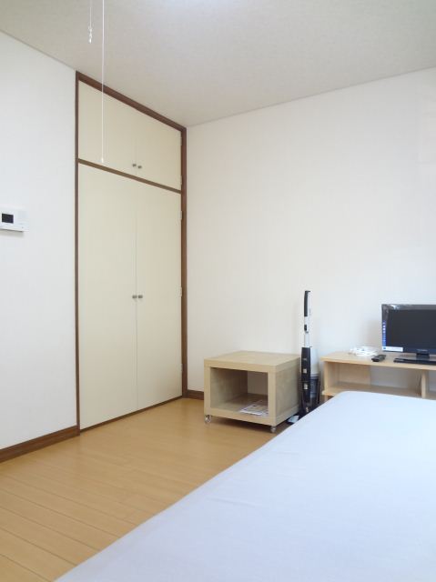 Living and room. Is life easy room