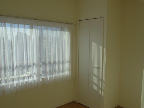 Non-living room
