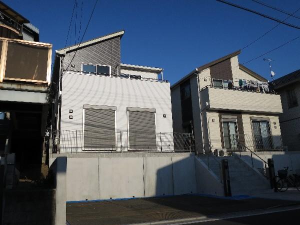 Local appearance photo. Omiya Station ・ Two car spaces in walking distance to the new city center! ! ! Can you to experience every day the overwhelming room of 44 square meters! ! ! 