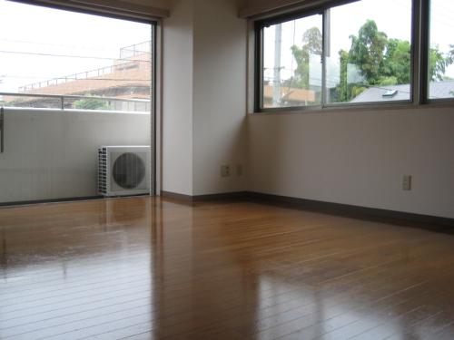 Washroom. Because the corner room, It is bright and there is a window.