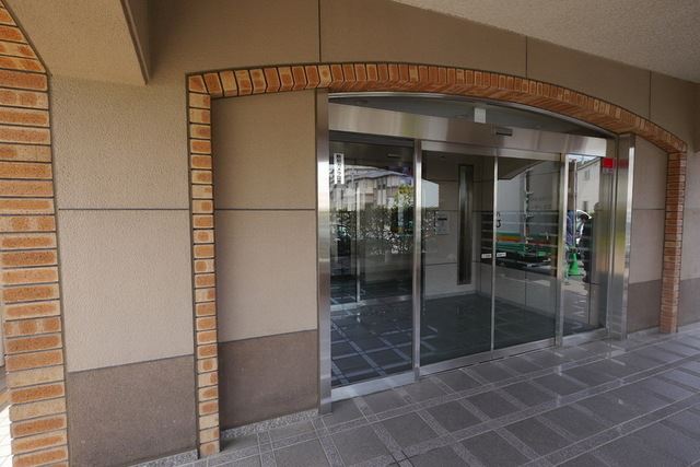 Entrance. Beautiful entrance.