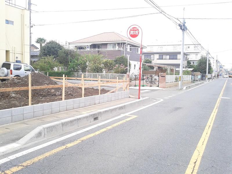 Local photos, including front road. Local (10 May 2013) Shooting