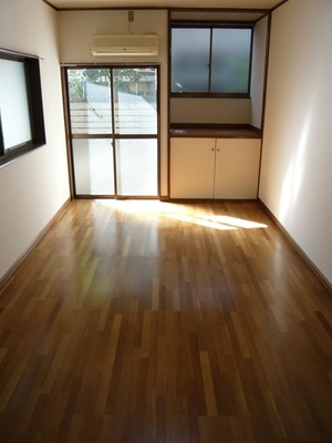 Living and room. Other Room No. (No. 102 room) reference photograph