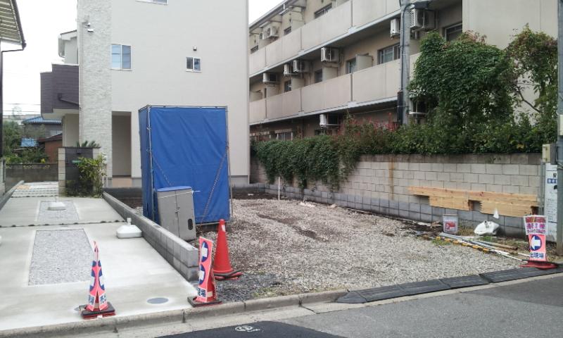 Local appearance photo. Local (10 May 2013) Shooting