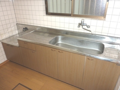 Kitchen. Window kitchen