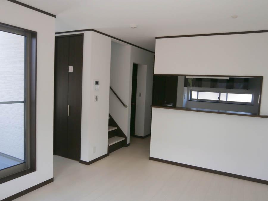 Local appearance photo. Was building completed. Such as the actual image from per yang, We have to wait all the time so you can see directly. 