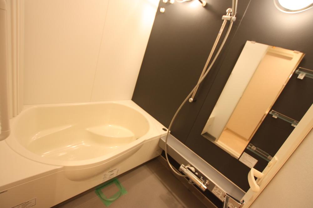 Bathroom. With bathroom dryer Otobasu