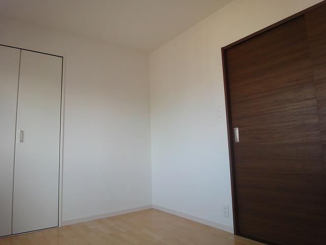 Non-living room. ◆ South Western-style