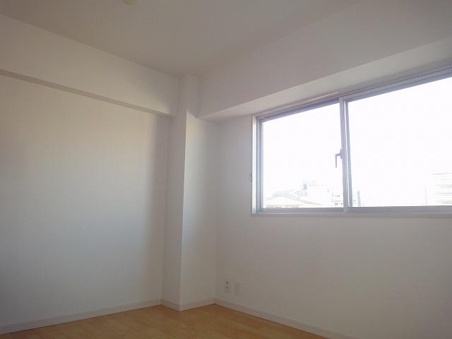 Non-living room. ◆ South Western-style