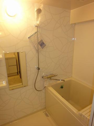 Bathroom. ◆ New exchange already