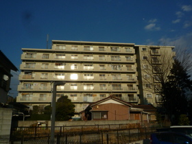 Building appearance. Auto-lock with Mansion