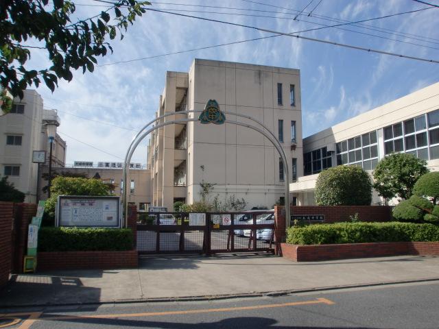 Junior high school. Until Taisei Junior High School 1120m walk 14 minutes