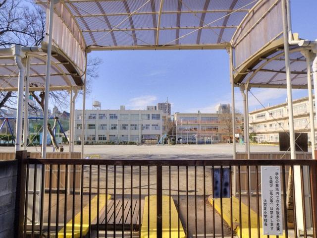Primary school. To Saitama City Tatsukita elementary school 400m site (March 2013) Shooting