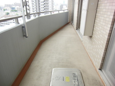 Balcony. Spacious balcony