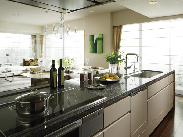 Kitchen.  [Sophisticated kitchen (premium plan)] Kitchens, Two short beeps and stove Ya that also corresponds to the Dutch oven with wide grill, Water purifier of the independent type of cartridge is housed in the sink bottom, Beautiful unique natural texture, Natural stone kitchen top plate, etc., It has adopted a luxury floating kitchen facilities. Together with family and friends is the breadth attractive of room to enjoy the cuisine. (Model Room: Premium SP-120A type)