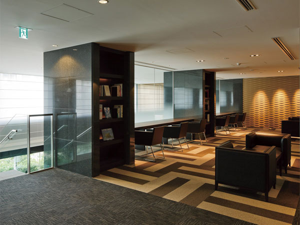 Shared facilities.  [Owner's library] Work or reading, Mainly is a space to spend time alone more quality to. Place the desk for a personal computer. LAN is also planned installation.  ※ Utilization time / 24hours ・ Free (F Building 2F)