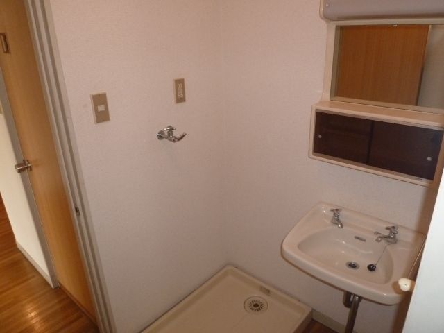 Washroom. There is also a washroom. 