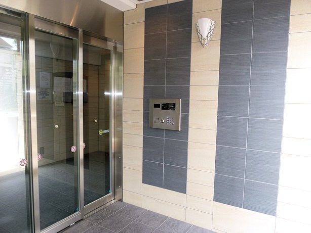 lobby. Security pat peace of mind of the auto-lock & security cameras