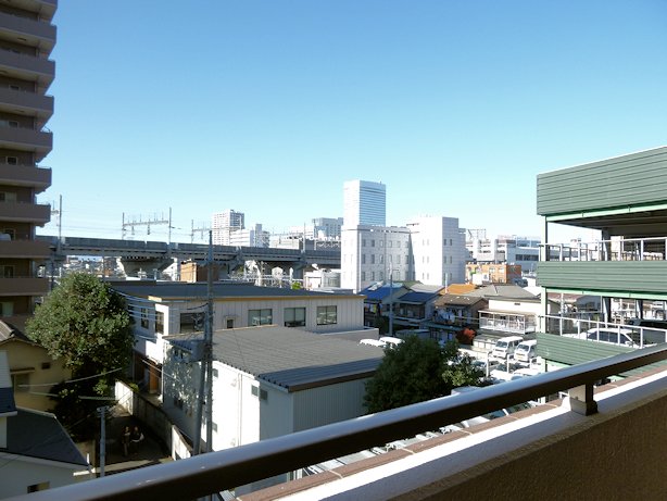 View. View from the west balcony ・  ・  ・ It is open