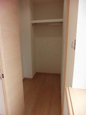 Receipt. Popular walk-in closet