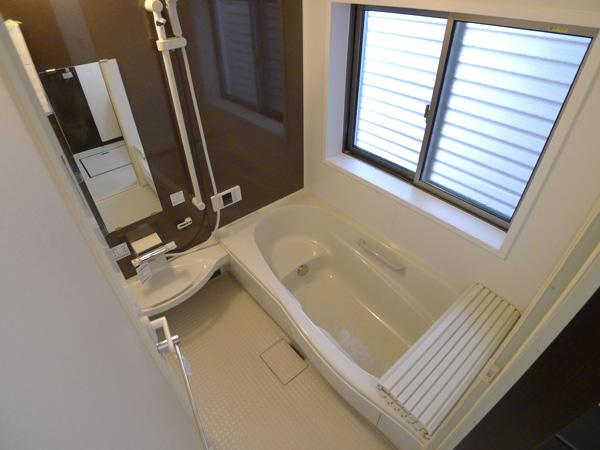 Bathroom. Indoor (June 2013) Shooting Building 2