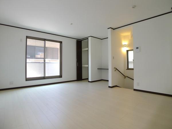 Living. Indoor (June 2013) Shooting Building 2