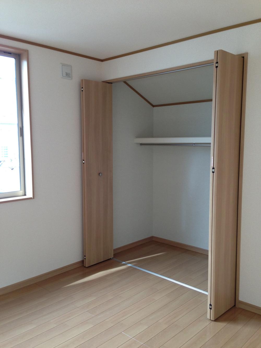 Non-living room. Closet (July 2013) Shooting