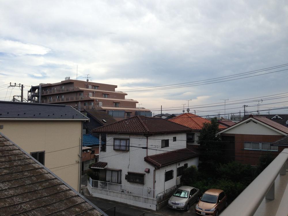 View photos from the dwelling unit. View from the site (July 2013) Shooting
