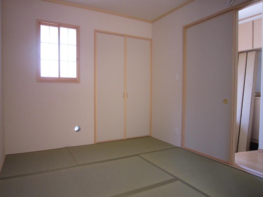 Non-living room. Local (September 2013) Shooting