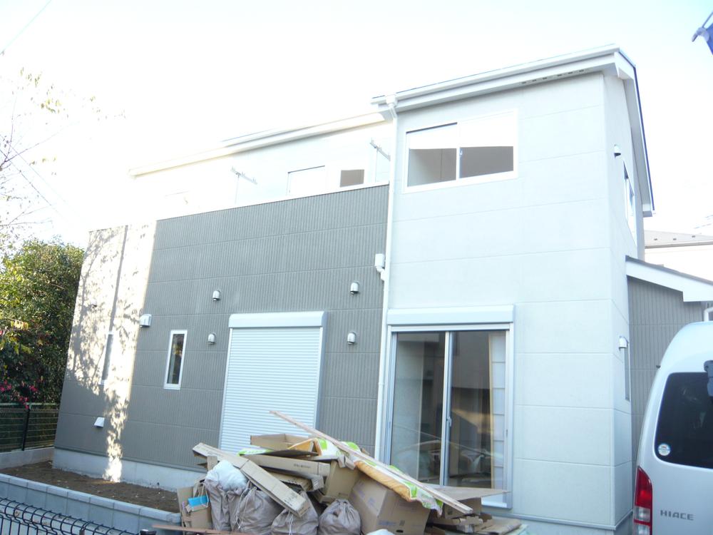 Local appearance photo. ■ □ It is spacious grounds! Car space can also be three or more! Property is from the station than Omiya BP! As soon as possible!