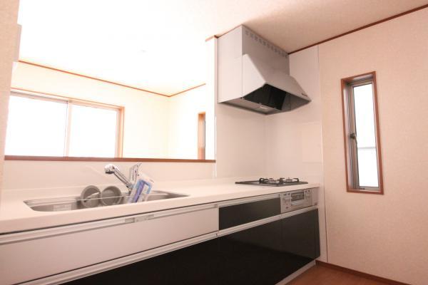 Same specifications photo (kitchen)
