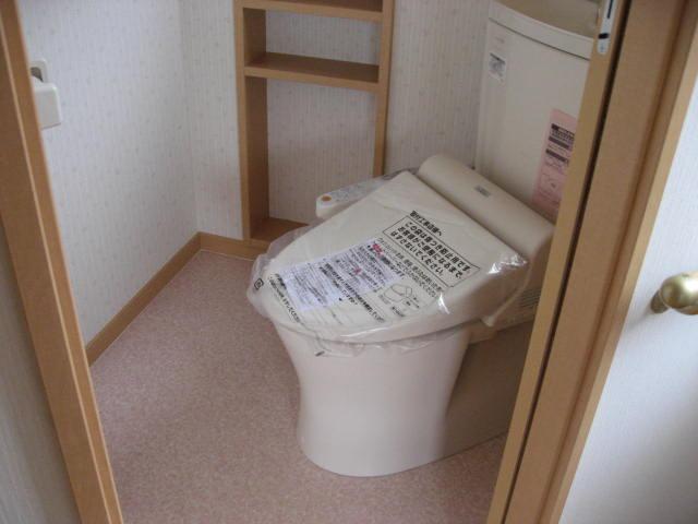 Toilet. Washlet toilet 2 places