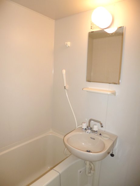 Bath. bus ・ Comfortable bath time with another toilet