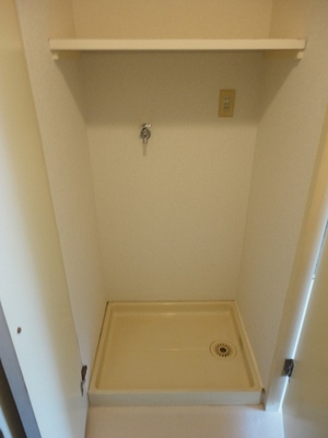 Other. Washing machine Storage