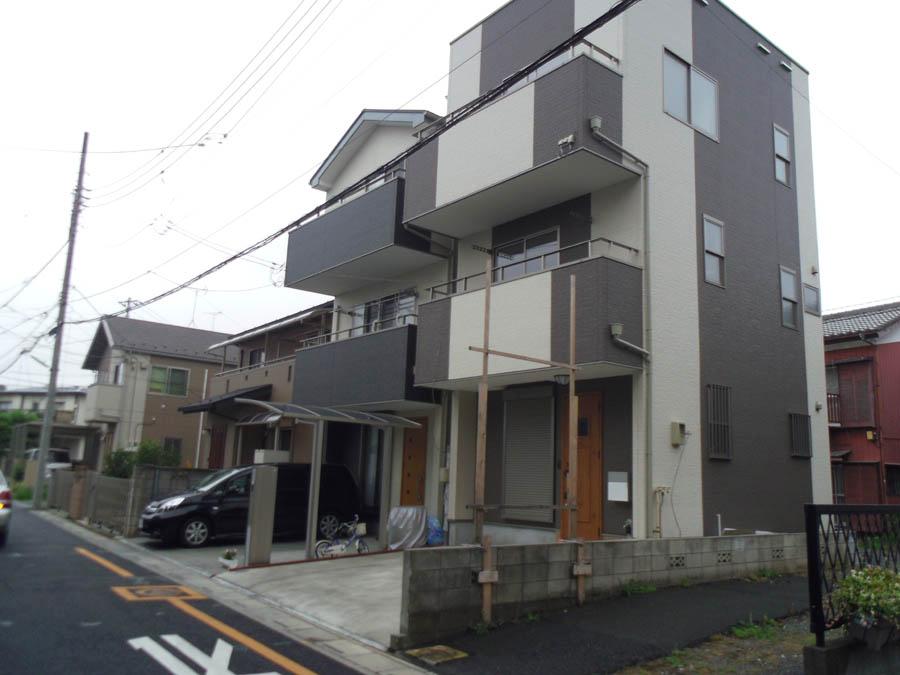 Local photos, including front road. Was building completed. Such as the actual image from per yang, We have to wait all the time so you can see directly. 