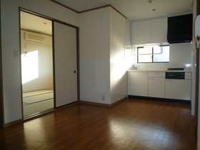 Living and room. There Pledge DK9