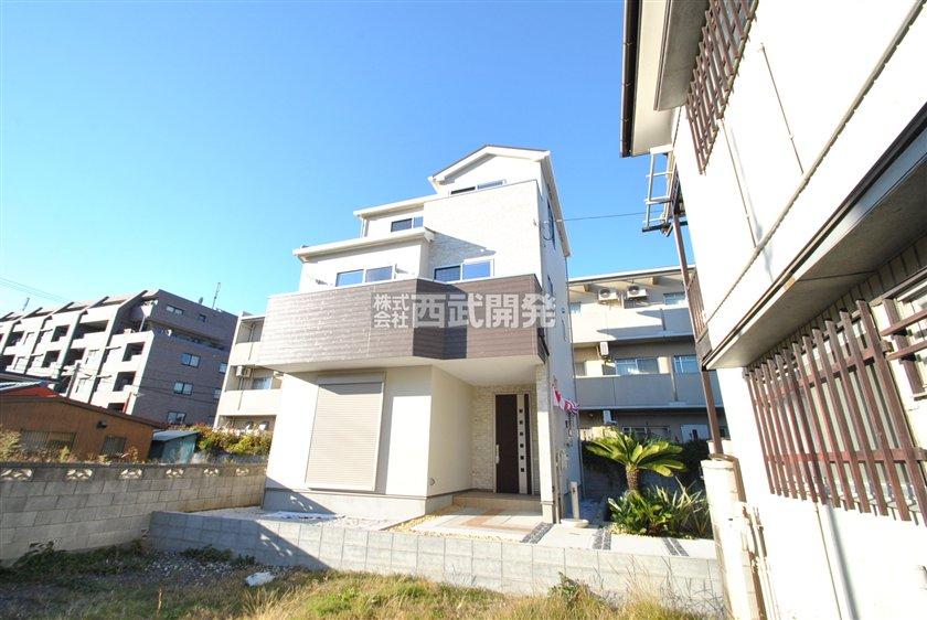 Local appearance photo. Local A Building appearance