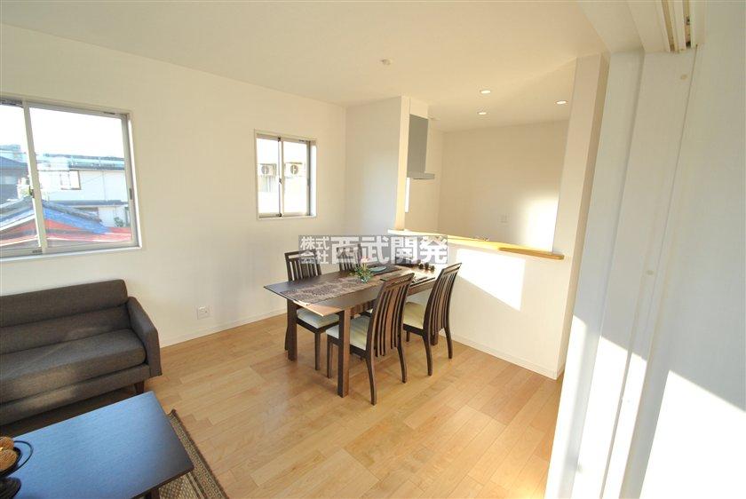 Living. A Building living dining