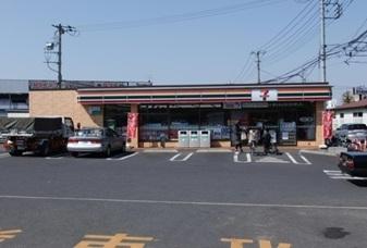 Convenience store. Seven-Eleven to 640m walk 8 minutes