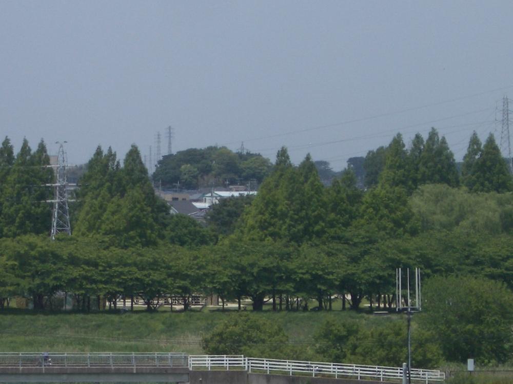 Other. Enjoy the scenery of the four seasons Mitsuhashi comprehensive park (about 790m, A 10-minute walk). It is recommended for leisure for families. 