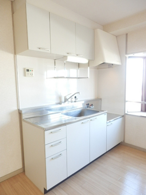 Kitchen.  ※ 301, Room interior reference photograph Gas stove installation Allowed