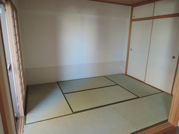Non-living room. Japanese style room