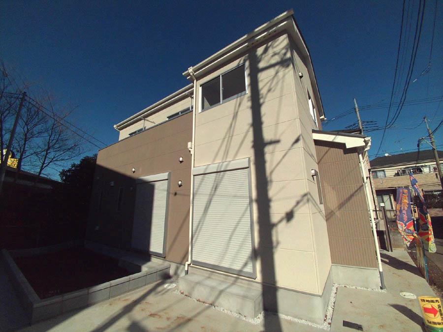 Local photos, including front road. Was building completed. Such as the actual image from per yang, We have to wait all the time so you can see directly.